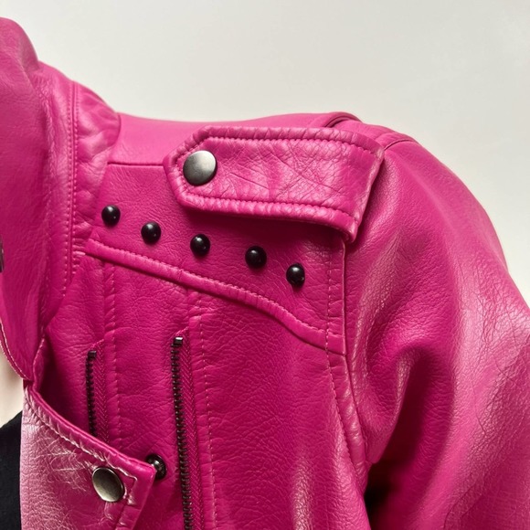 Fucsia jacket, make a statement, medium, very cool look. NWOT - Picture 4 of 10
